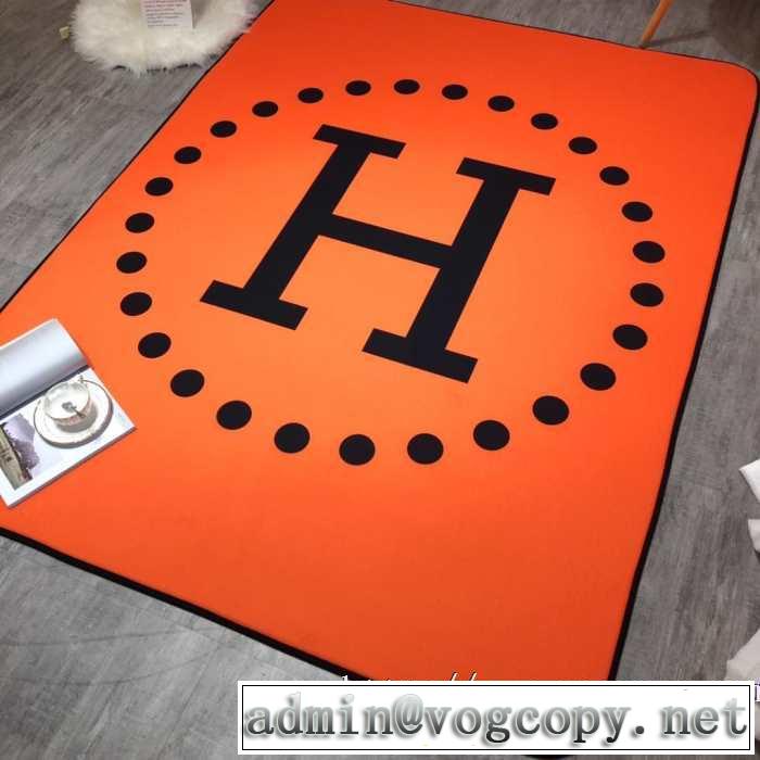クールな印象を引き立て  エルメス HERMES 2019年の夏のマスト カーペット お部屋に馴染みやすい