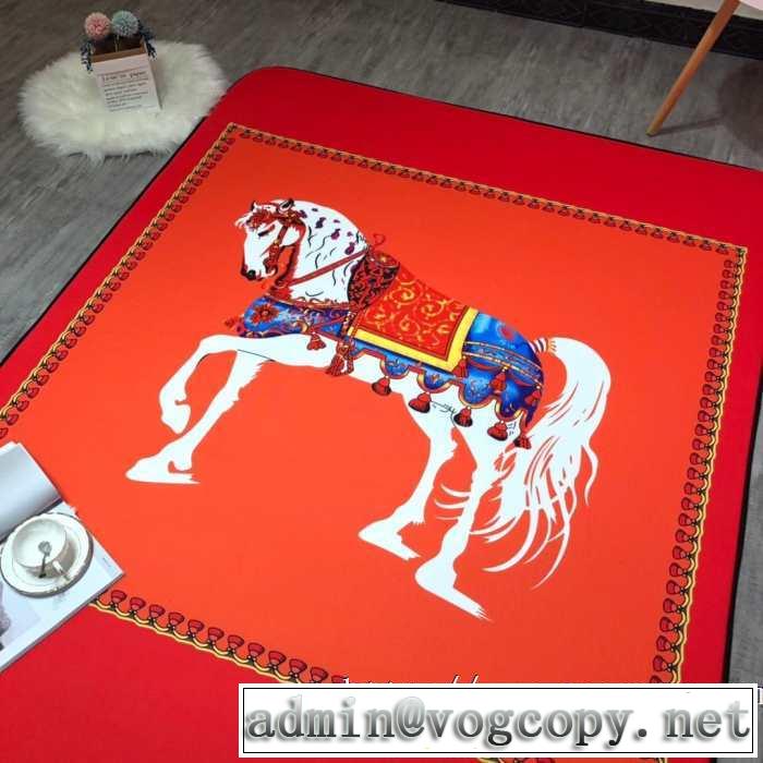 超柔らかな室内用おしゃれな絨毯 カーペット ボリューム感たっぷり エルメス HERMES 2019年春夏のトレンドアイテム