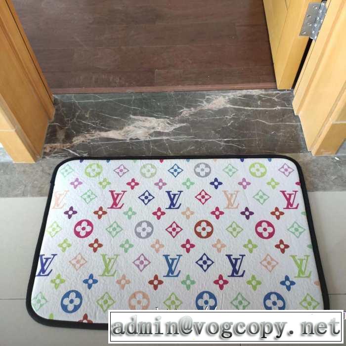 ルイ ヴィトン LOUIS VUITTON 肌触りの良さとお手入れのしやすさを両立 カーペット 2019年夏の一押しファッションアイテム