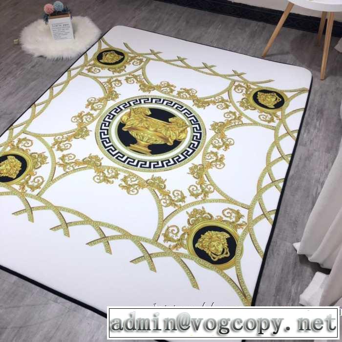 《2019年》今、注目のストリート ヴェルサーチVERSACE あなたにぴったりのタイプ ラグカーペット さらに抗菌防臭加工
