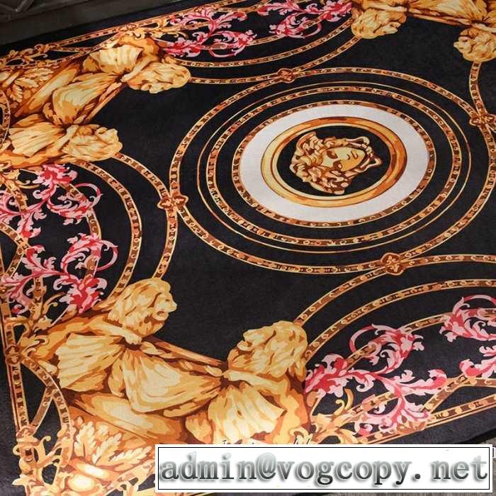 2019夏色っぽさ ヴェルサーチVERSACE 高品質でクッション性が高い ラグカーペット販売開始よりご好評