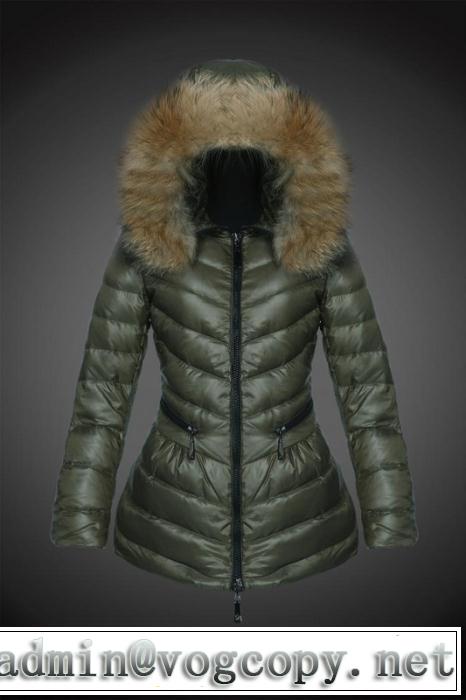 2014 秋冬 肌触り柔らかく moncler モンクレール レディース ダウンジャケット8806