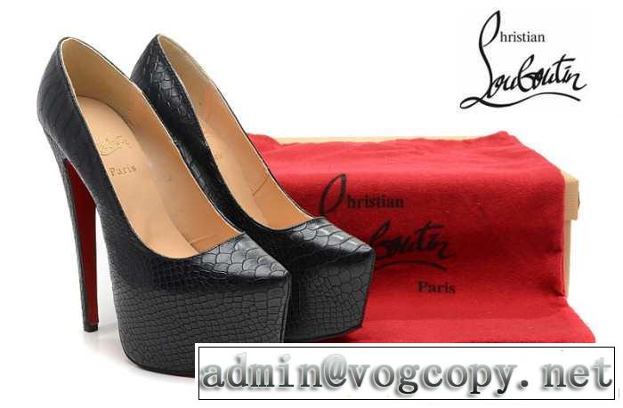 2014 入手困難 christian louboutin クリスチャンルブタパンプス