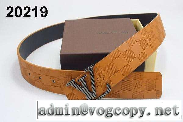 2014 louis vuitton ルイ ヴィトン 抜群の雰囲気が作れる! ベルト 本革(牛皮)