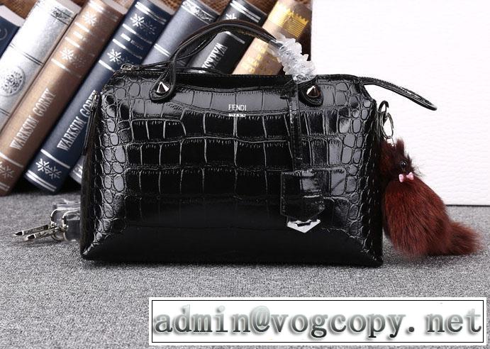 2014 完売品！fendi フェンディ ショルダーベルト付 レディース ハンドバッグ 2350