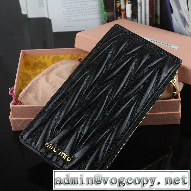  めちゃくちゃお得 2014 miumiu ミュウミュウ レディース長財布