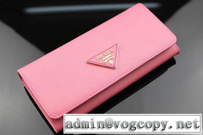  ◆モデル愛用◆ 2014 prada プラダース長財布