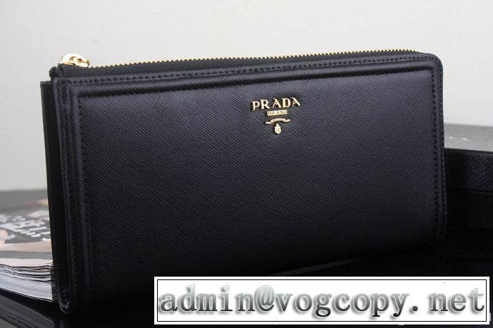  ◆モデル愛用◆ 2014 prada プラダース長財布