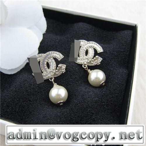 2015 人気激売れ CH CH ダイヤモンド パールピアス