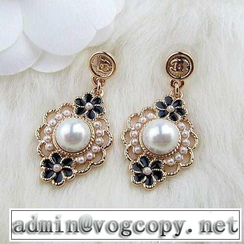 2015 CH CH 最旬アイテム パール ピアス