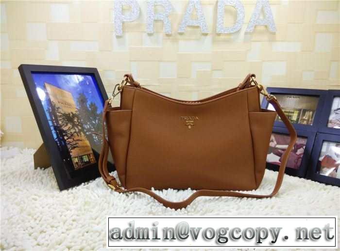 PRADA プラダ 2015 ◆モデル愛用◆ レディースバッグ 2438