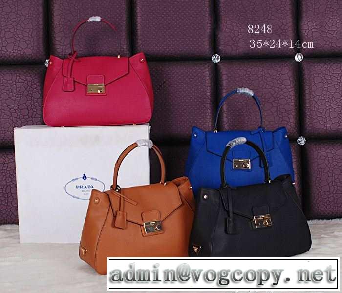 PRADA プラダ 2015 首胸ロゴ レディースバッグ 4色可選 8248
