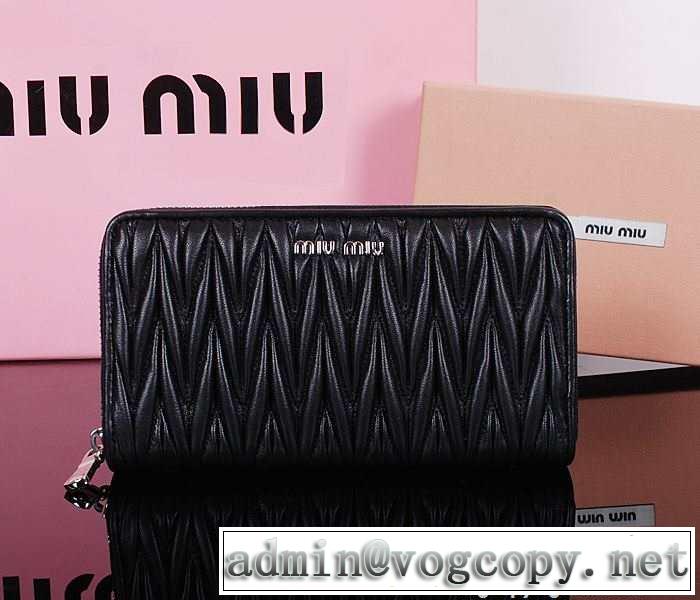 人気激売れ 2015春夏 miumiu ミュウミュウ 財布 1033