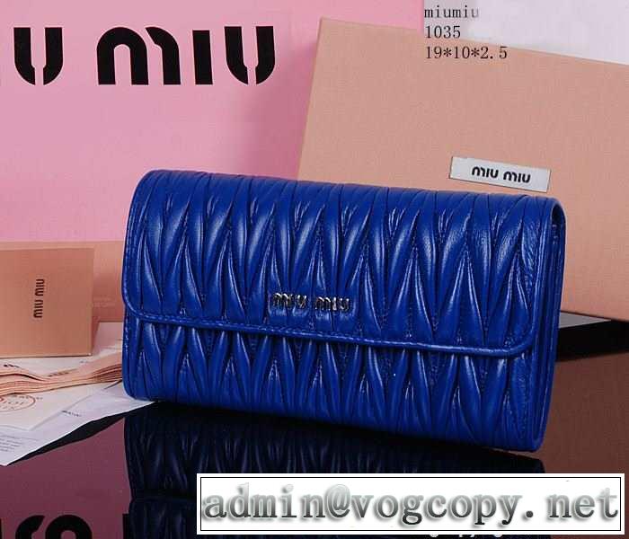 売れ筋！ 2015春夏 miumiu ミュウミュウ 財布 1035