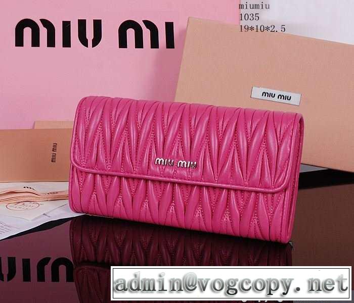 格安！ 2015春夏 miumiu ミュウミュウ 財布 1035