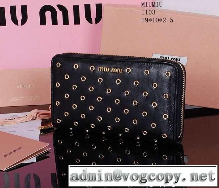 値下げ！ 2015春夏 miumiu ミュウミュウ 財布 1103