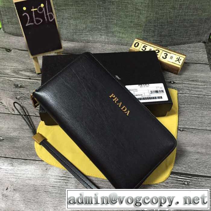 デザイン性の高い  2016 プラダ PRADA 財布 2696