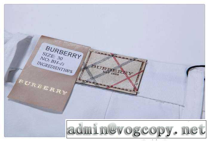 美品 2016春夏 burberry バーバリー 伸縮性のある　チノパン .