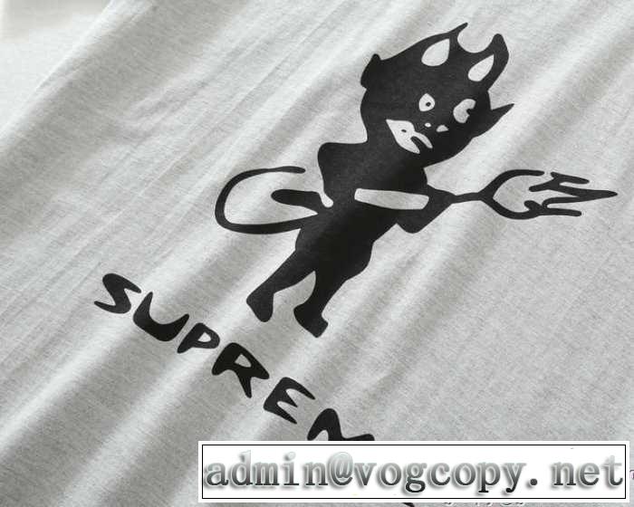 値下げる　シュプリーム　 耐久性のある　半袖tシャツ 美品 4色可選