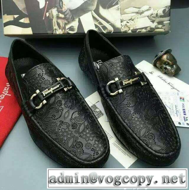 素敵なアイテム ferragamo サルヴァトーレフェラガモ カジュアルシューズ 注目度満点　靴.