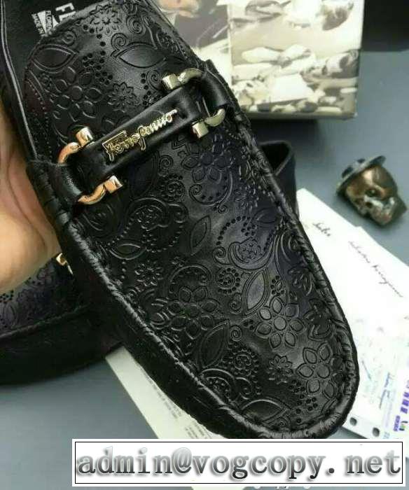 素敵なアイテム ferragamo サルヴァトーレフェラガモ カジュアルシューズ 注目度満点　靴.