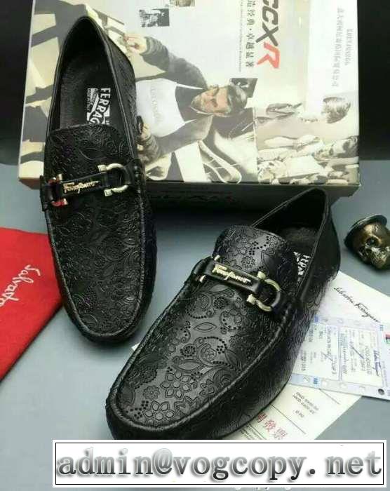 素敵なアイテム ferragamo サルヴァトーレフェラガモ カジュアルシューズ 注目度満点　靴.