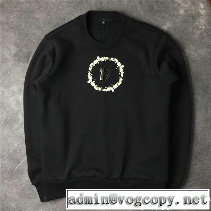 スタイリッシュな印象 GIVENCHY ジバンシィ 2017春夏 プルオーバーパーカー 17英字