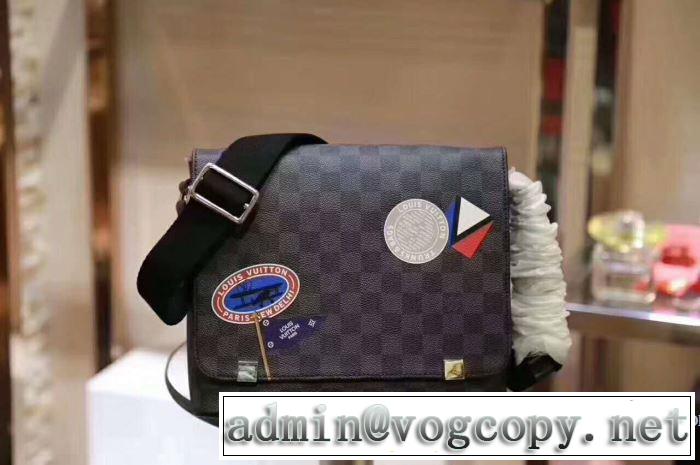 斜め掛けバッグ 2017秋冬 ルイ ヴィトン LOUIS VUITTON 落ち着いた感覚