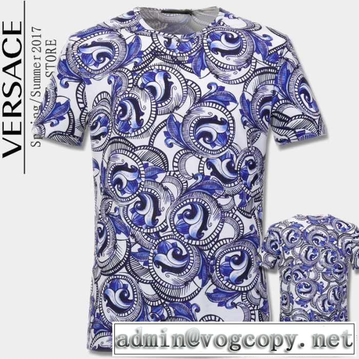 17 半袖Tシャツ 豊富なサイズ  VERSACE ヴェルサーチ