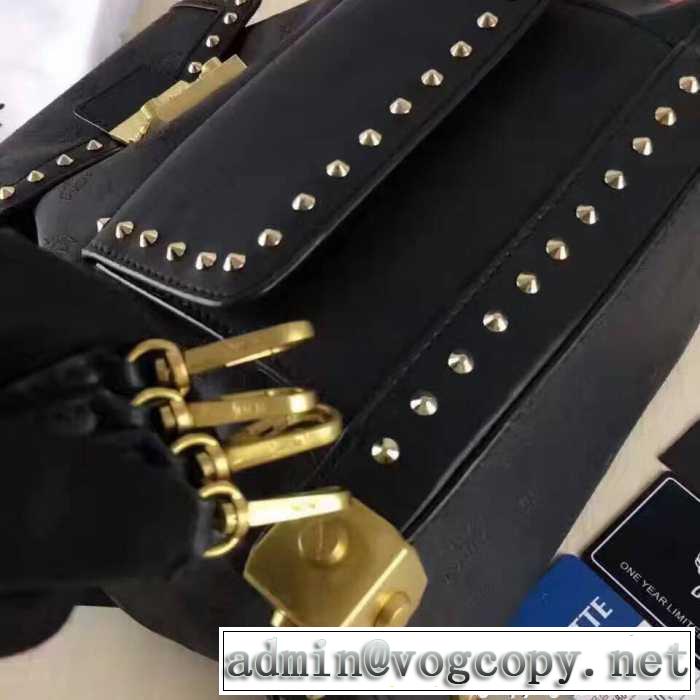 上品エムシーエムバッグコピーMCMリュックショルダー2WAYバックレザーななめ掛けショルダーリュックスタッズ通勤 お出かけ 旅行 