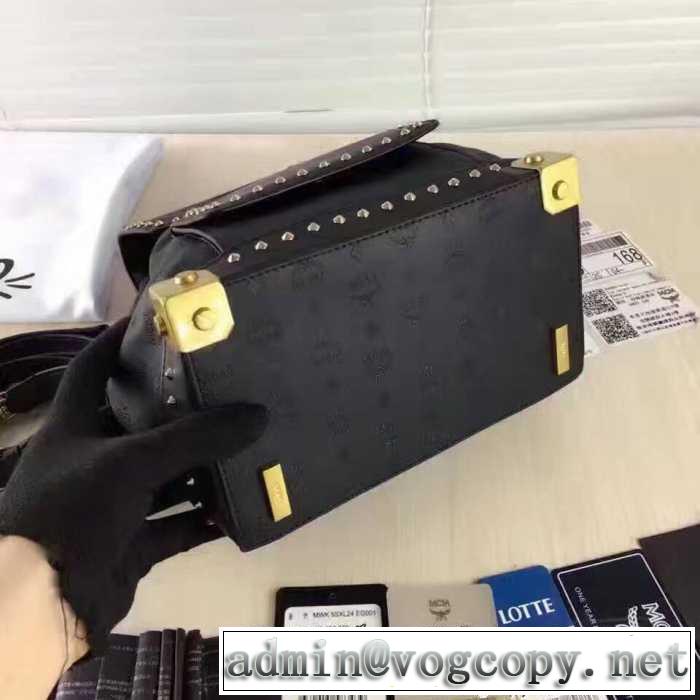 上品エムシーエムバッグコピーMCMリュックショルダー2WAYバックレザーななめ掛けショルダーリュックスタッズ通勤 お出かけ 旅行 