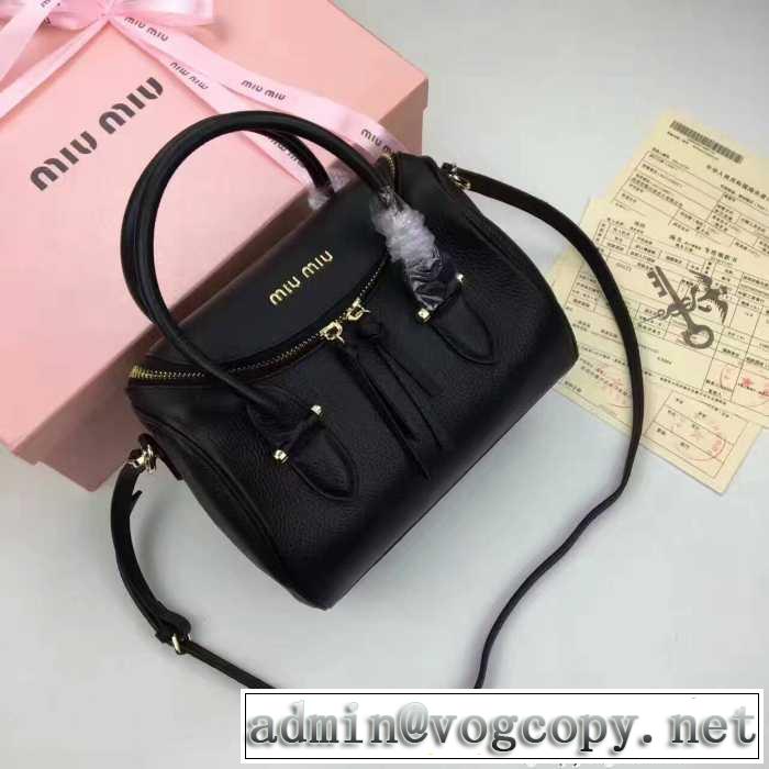 17新作 多色選択可 大好評 MIUMIU ミュウミュウ 手持ち&ショルダー掛け