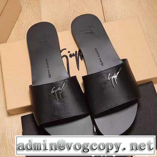 ジュゼッペザノッティ Giuseppe Zanotti 今からの季節にピッタリ！スリッパ