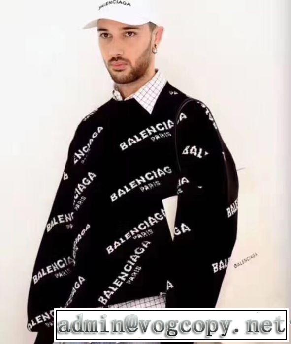 今からの季節にピッタリ！ シンプルなデザイン バレンシアガ BALENCIAGA 2017