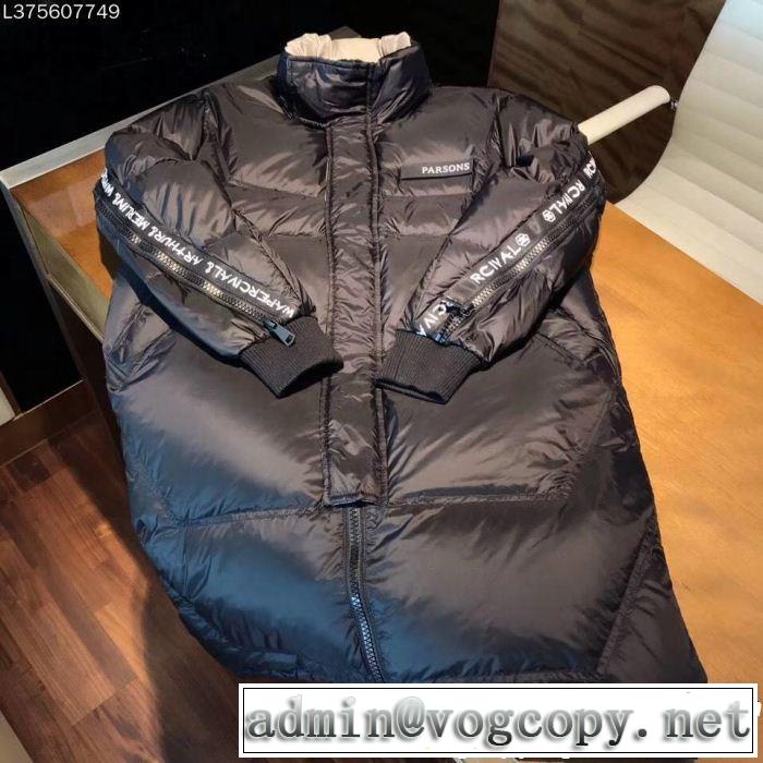 非常に人気の高い  MONCLER モンクレール ダウンジャケット ストリートで人気の高い