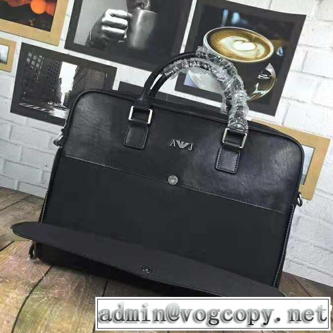 ファッションの最先端！アルマーニ 18ＳＳ美品 ARMANI 上品でファッション  ハンドバッグ 大流行中
