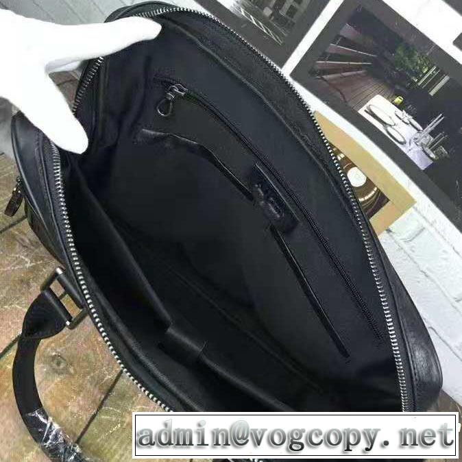 ファッションの最先端！アルマーニ 18ＳＳ美品 ARMANI 上品でファッション  ハンドバッグ 大流行中
