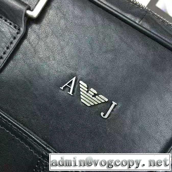 ファッションの最先端！アルマーニ 18ＳＳ美品 ARMANI 上品でファッション  ハンドバッグ 大流行中