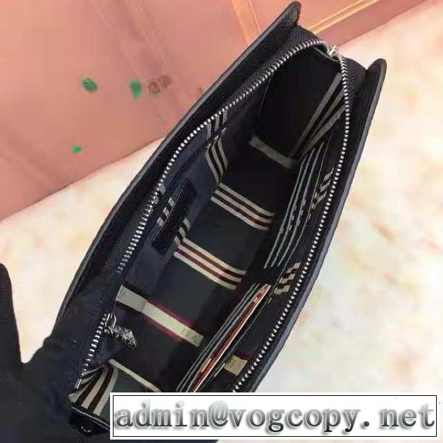 SALE品追加 バリー 大人気ブランド BALLY 今年人気定番 ポーチ 人気デザインで欲しい