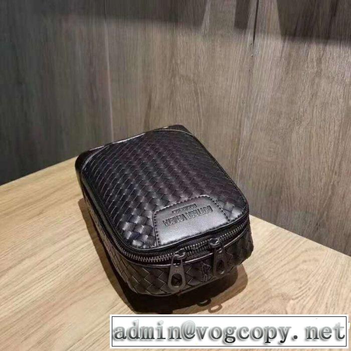 大人っぽく知的な ボッテガ ヴェネタ BOTTEGA VENETA 今季大人気新作登場 ウエストポーチ 希少価値大