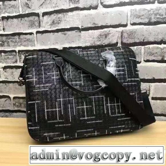圧倒的人気新着 ボッテガ ヴェネタ BOTTEGA VENETA 一味違うデザイン ハンドバッグ 数量限定再入荷