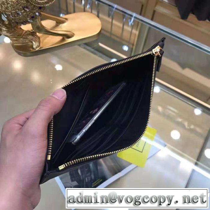 ポーチ 大人キレイめ フェンディ美品*入手困難 FENDI 今季大人気新作登場