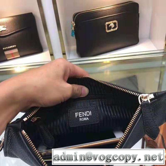 最終数量限り！ フェンディ注目美品  FENDI 欧米韓流 ポーチ海外先行発売！