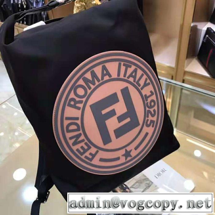 上品でファッション フェンディ大流行中  FENDI リュック 2018年秋冬シーズン