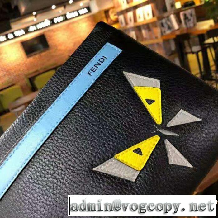 有名人同じアイテム フェンディしっかりとした  FENDI ポーチ 大胆なデザイン