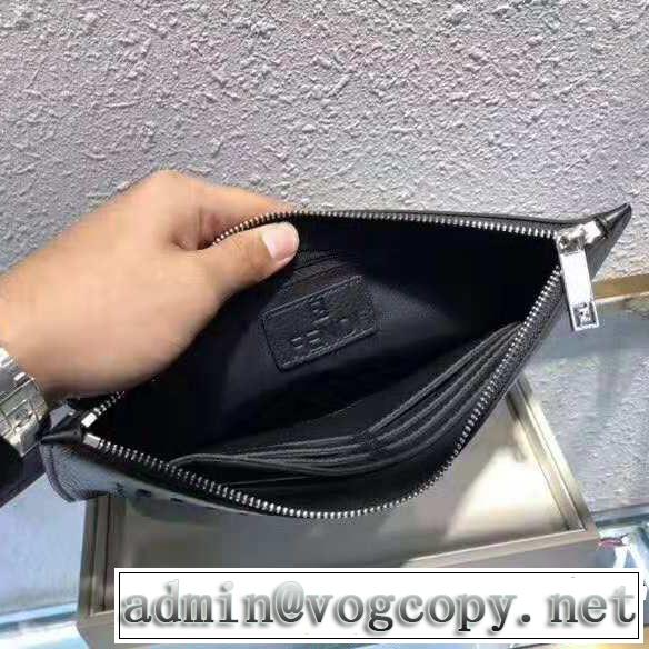 フェンディお買い得  FENDI 数量限定再入荷 ポーチ 2018秋冬の定番新品到来!