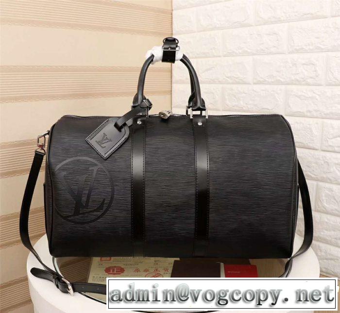 目前の注目ブランド ルイ ヴィトン LOUIS VUITTON ショルダーバッグ 2色可選 人目を引く存在感