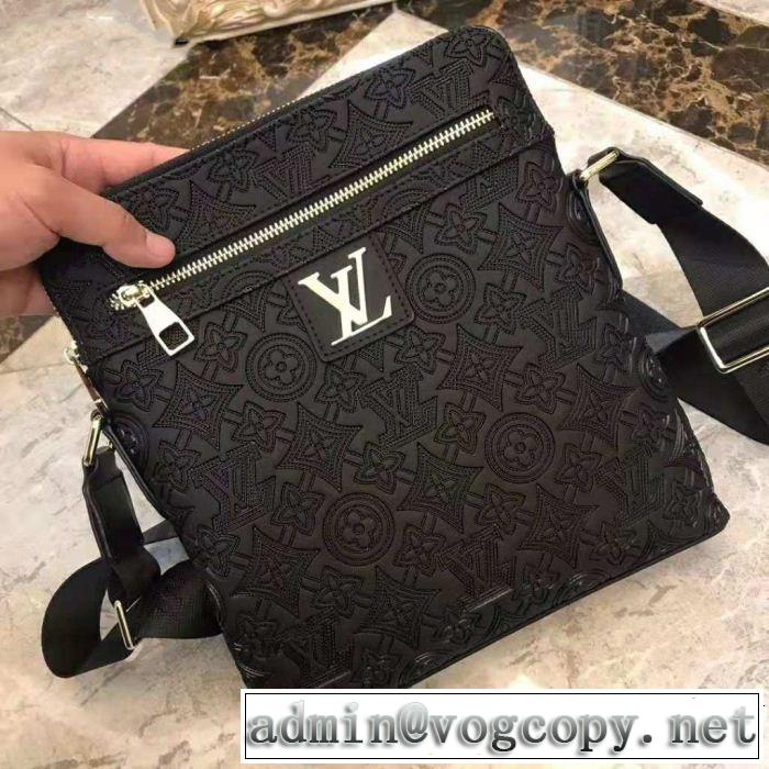 LOUIS VUITTON 圧倒的人気新着 ルイ ヴィトン  一味違うデザインショルダーバッグ