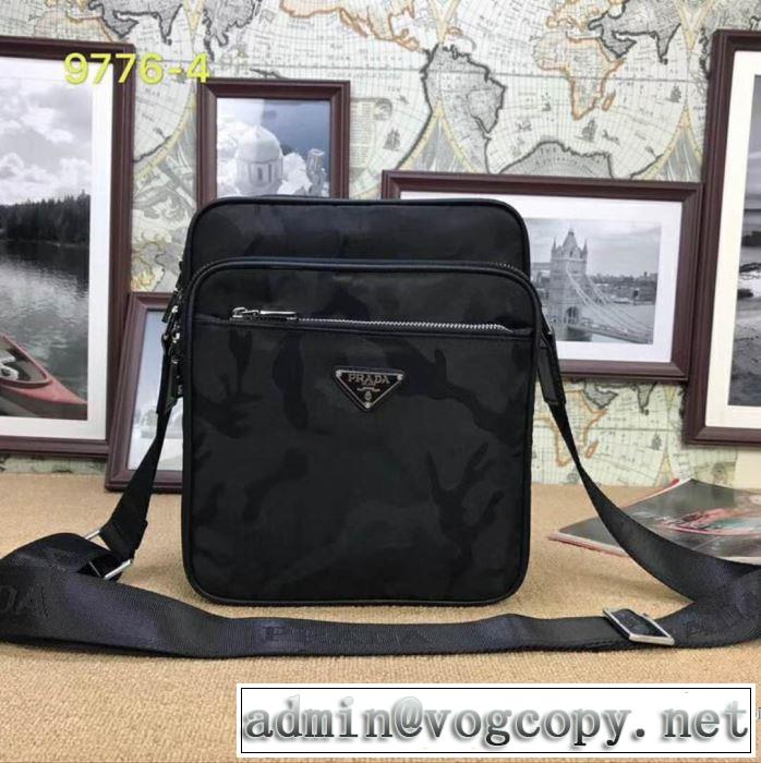 2018人目を引く存在感 プラダ PRADA ショルダーバッグ