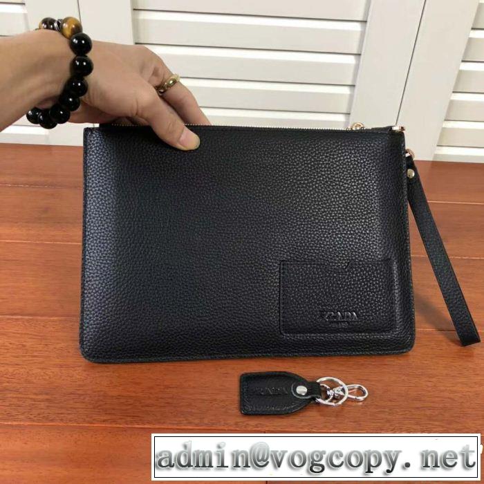 超目玉新作 2018【SALE！】 プラダ PRADA 現代的な印象 ポーチこれは欲しい